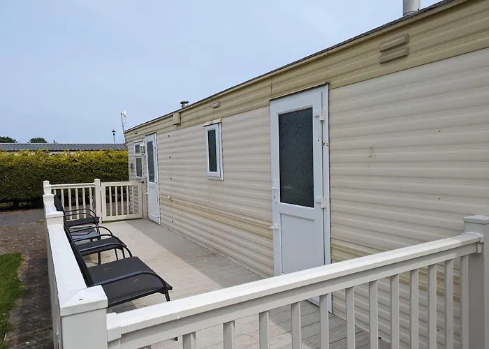 Butlins Skegness 8 Berth Caravan With Free Wifi And Bedding