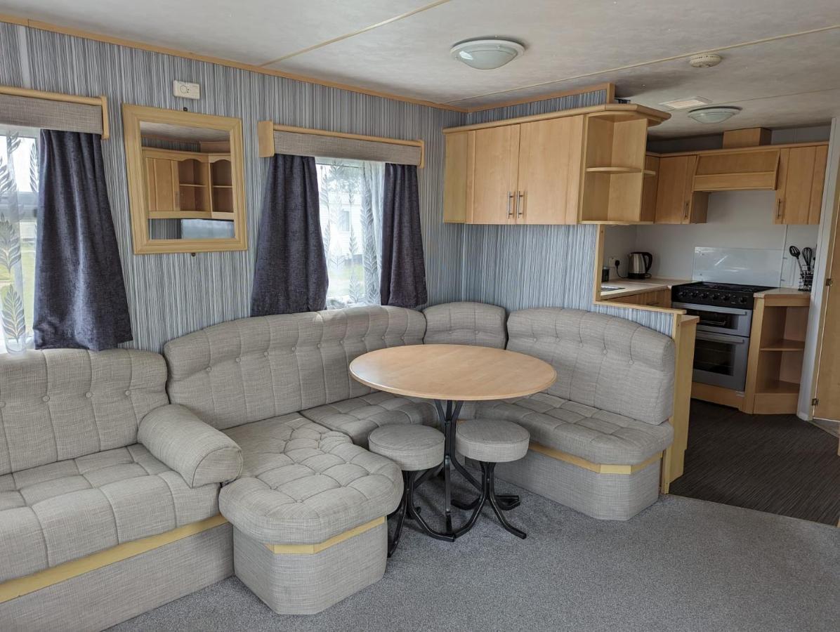 Butlins Skegness 8 Berth Caravan With Free Wifi And Bedding Skegness
