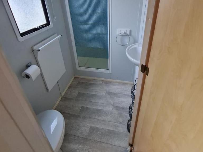 Butlins Skegness 8 Berth Caravan With Free Wifi And Bedding Holiday home Skegness