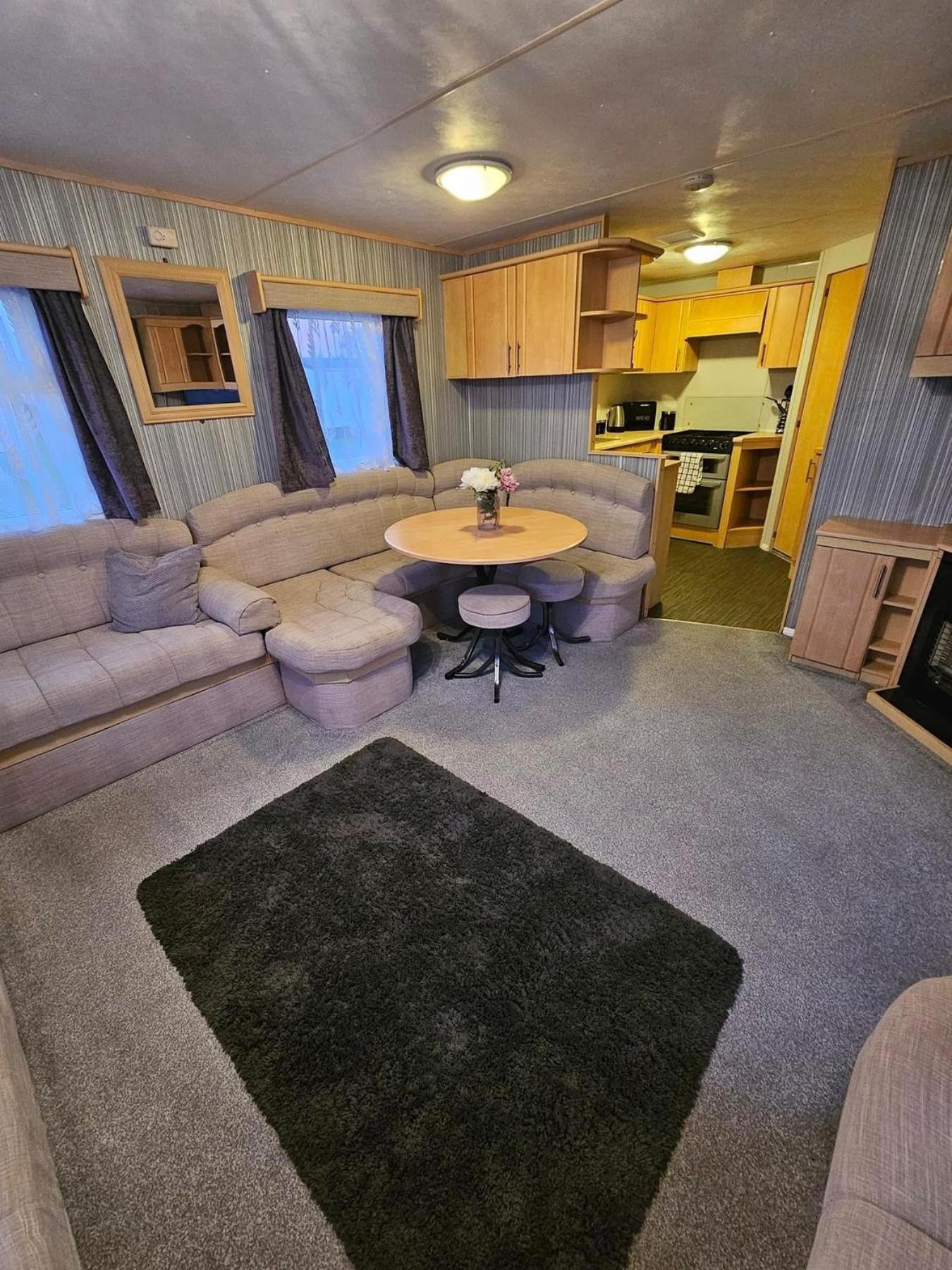 Butlins Skegness 8 Berth Caravan With Free Wifi And Bedding Skegness