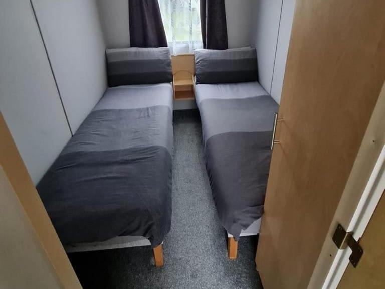 Butlins Skegness 8 Berth Caravan With Free Wifi And Bedding Holiday home *