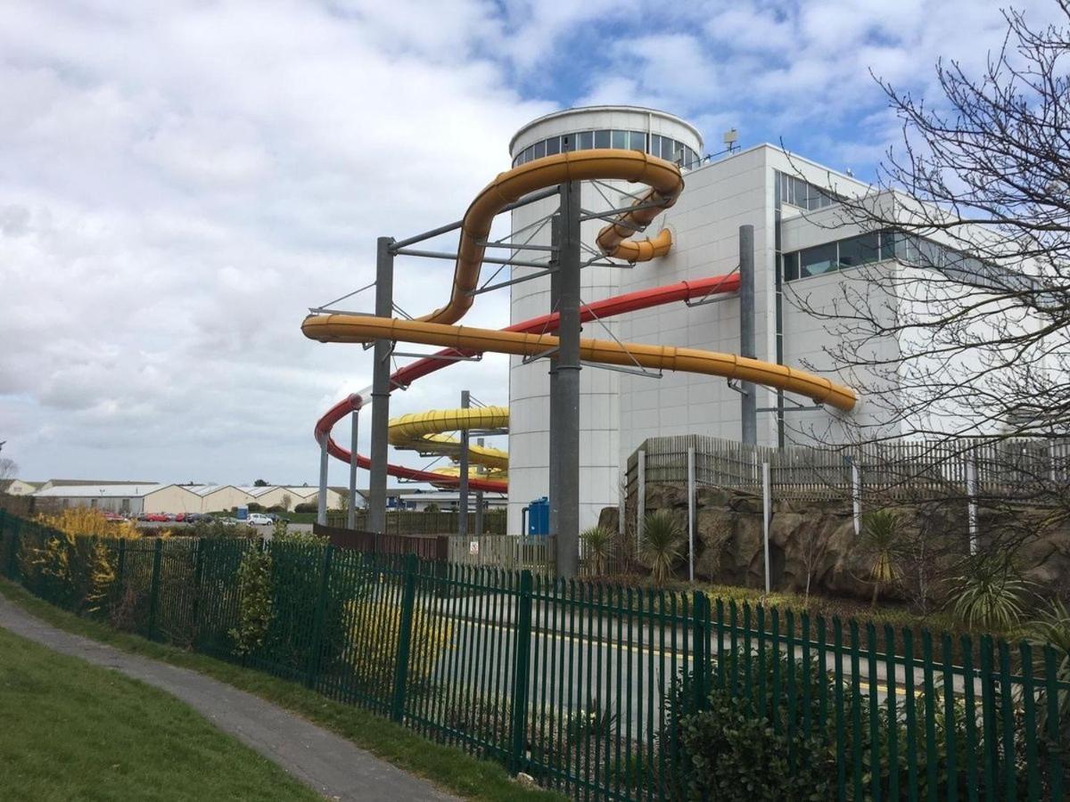 Butlins Skegness 8 Berth Caravan With Free Wifi And Bedding Holiday home Skegness