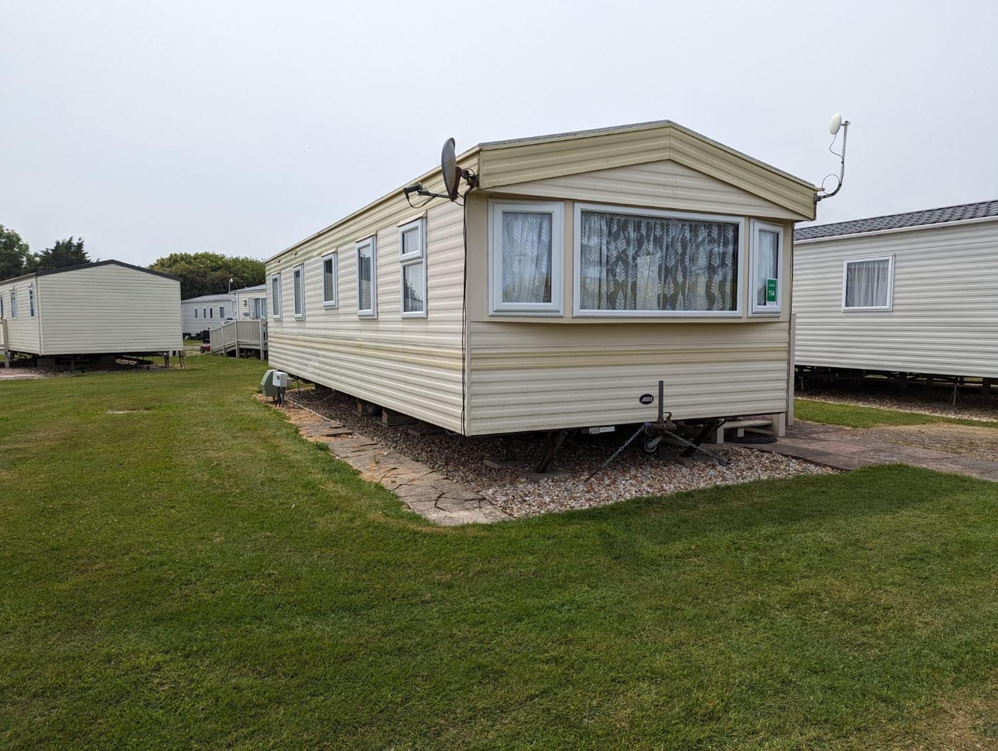 Butlins Skegness 8 Berth Caravan With Free Wifi And Bedding